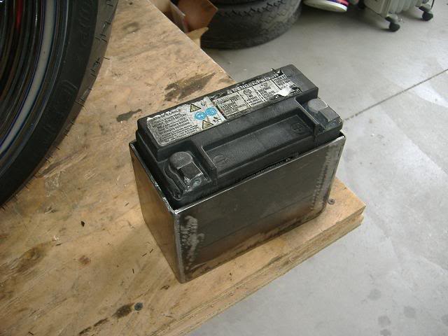 Name: batterybox006.jpg
Views: 15
Size: 43.4 KB