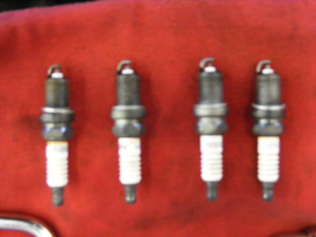 Name: PlugsGapped.36.jpg
Views: 102
Size: 32.8 KB