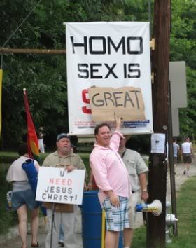 Name:  anti-gay-protesters.jpg
Views: 5
Size:  22.1 KB