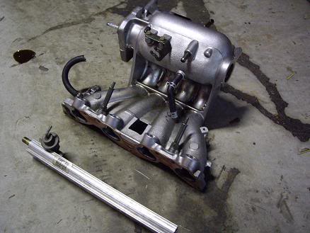 Name:  manifoldandfuelrail.jpg
Views: 1153
Size:  56.7 KB