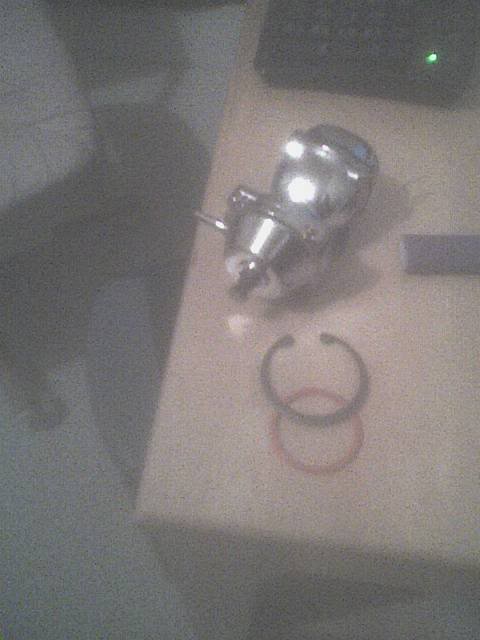 Name: ssqvwithclipandgasket.jpg
Views: 18
Size: 29.5 KB