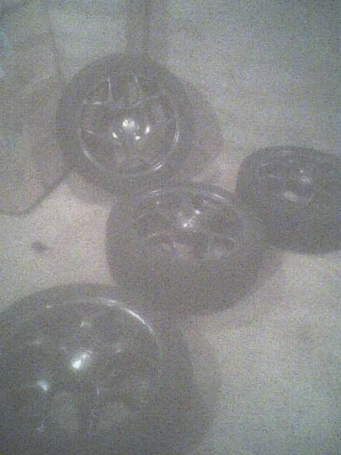 Name: tswall4.jpg
Views: 24
Size: 42.8 KB