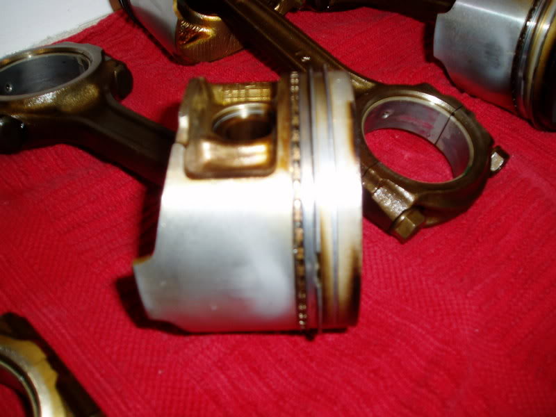 Name: LSpistonclose.jpg
Views: 212
Size: 57.3 KB