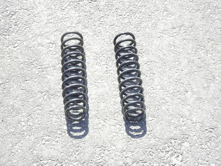 Name: frontsprings.jpg
Views: 32
Size: 135.8 KB