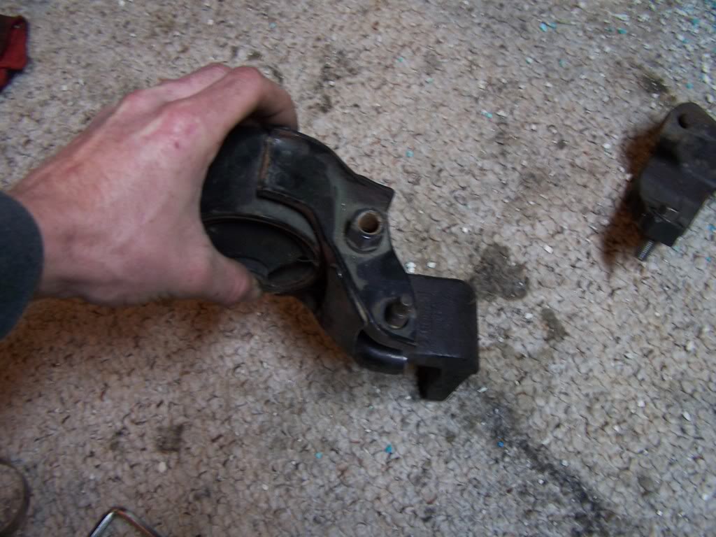 Name: A6mount002.jpg
Views: 98
Size: 110.6 KB